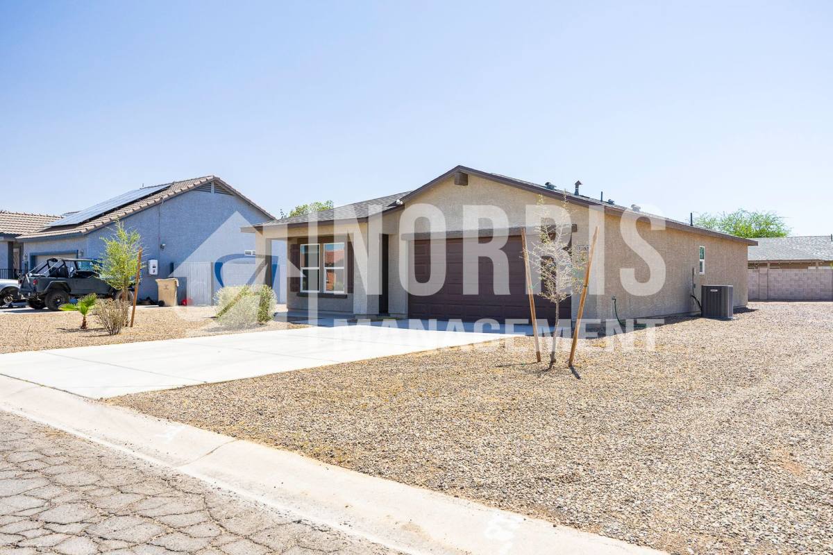 House for rent at 14282 S Vera Cruz Rd, Arizona City, AZ 85123