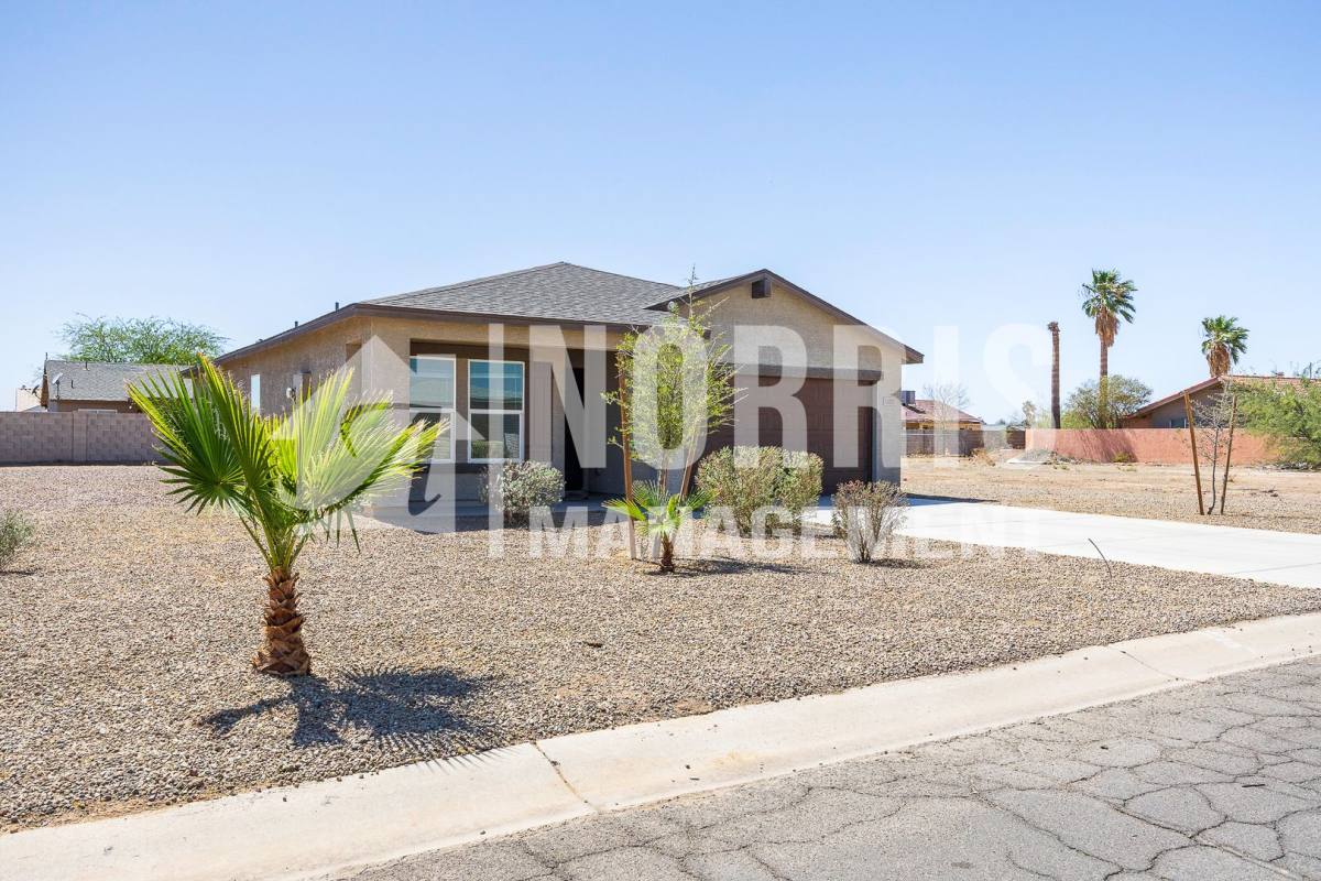 House for rent at 14282 S Vera Cruz Rd, Arizona City, AZ 85123