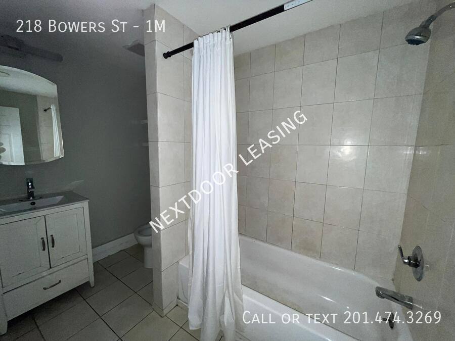 Apartment for rent at 218 Bowers St #1M, Jersey City, NJ 07307
