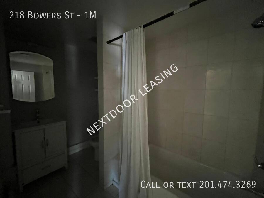 Apartment for rent at 218 Bowers St #1M, Jersey City, NJ 07307