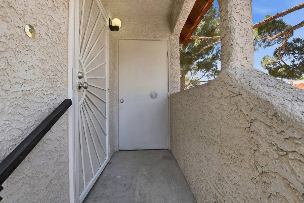 Condo for rent at 101 Luna Way, Las Vegas, NV 89145
