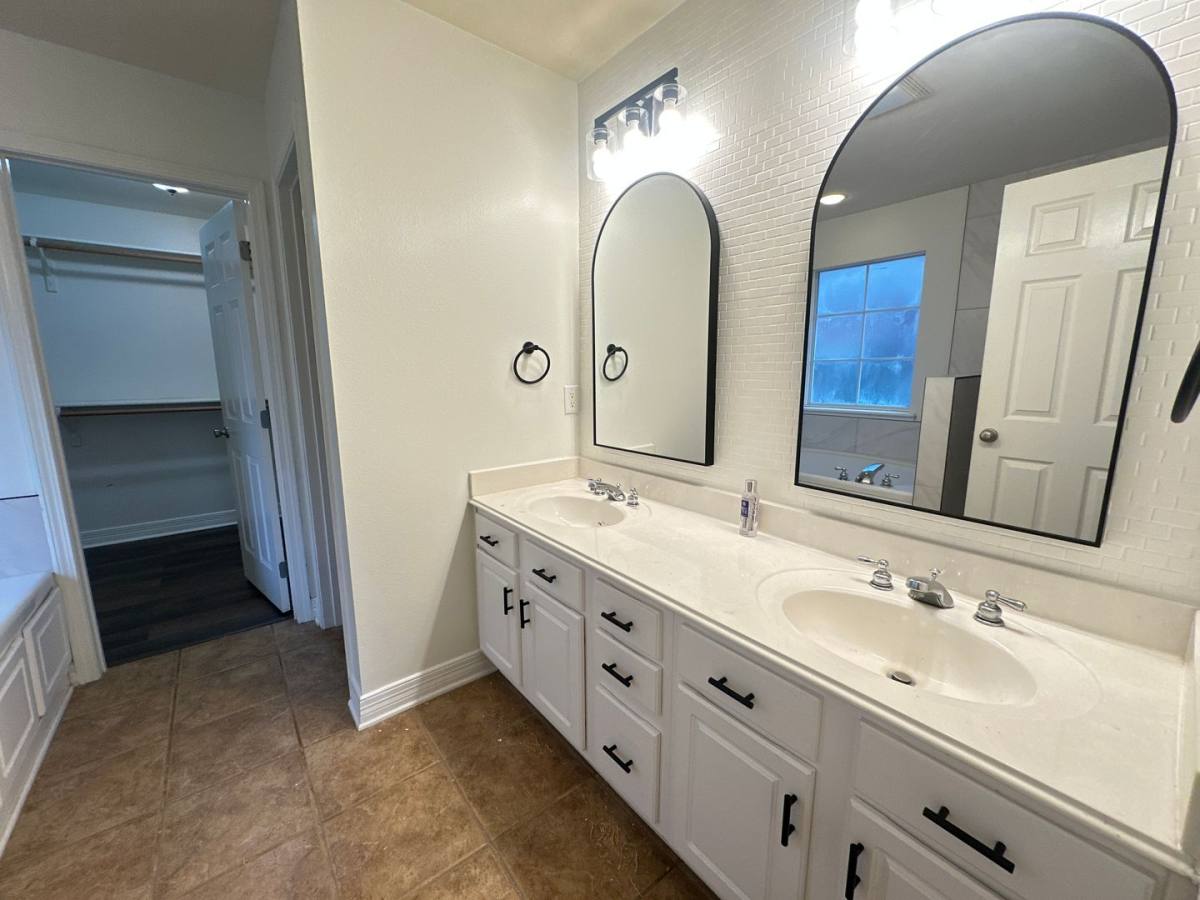 House for rent at 258 Avondale Lane, Bossier City, LA 71112