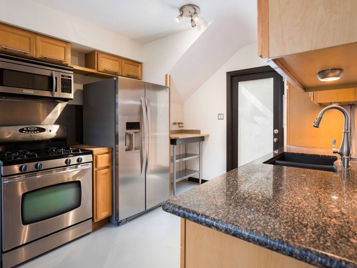 House for rent at 12231 Culver Blvd, Los Angeles, CA 90066