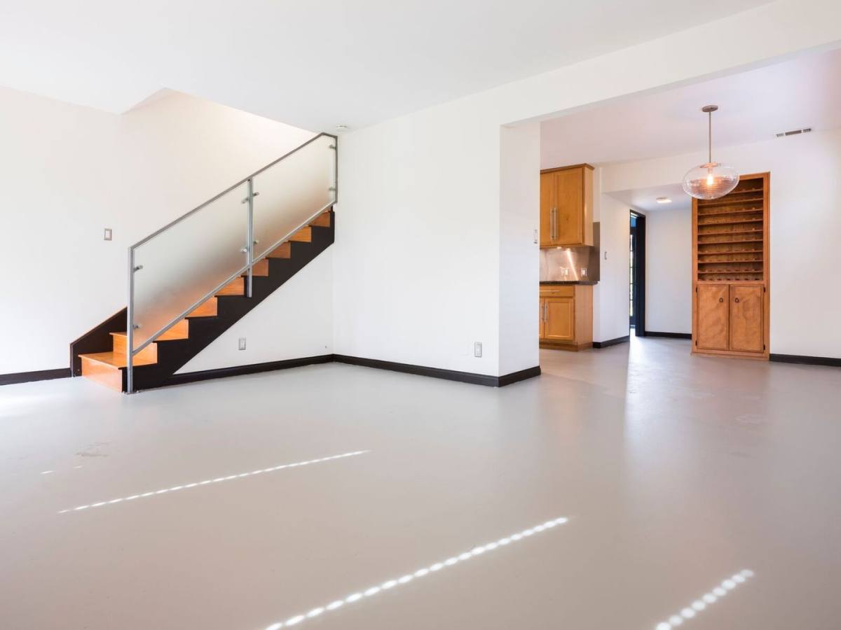 House for rent at 12231 Culver Blvd, Los Angeles, CA 90066