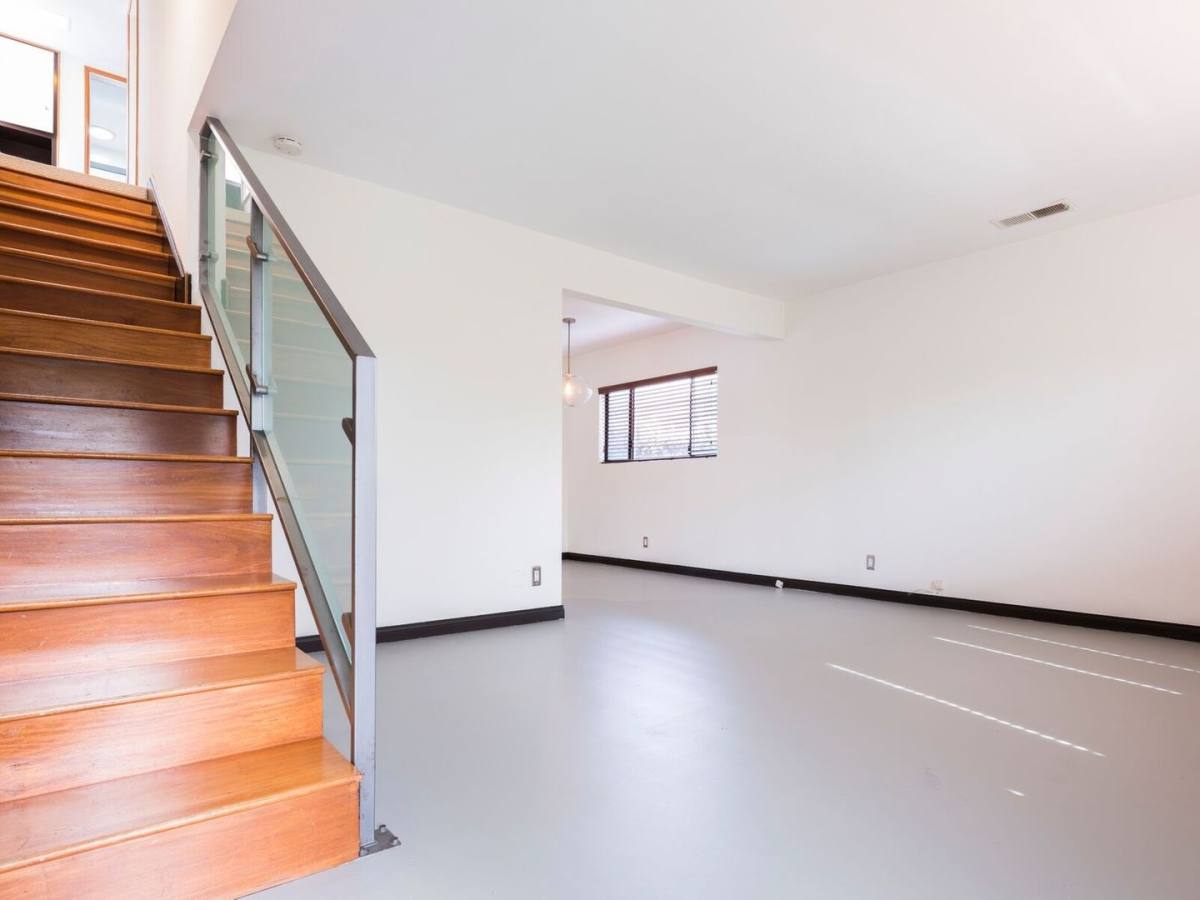 House for rent at 12231 Culver Blvd, Los Angeles, CA 90066