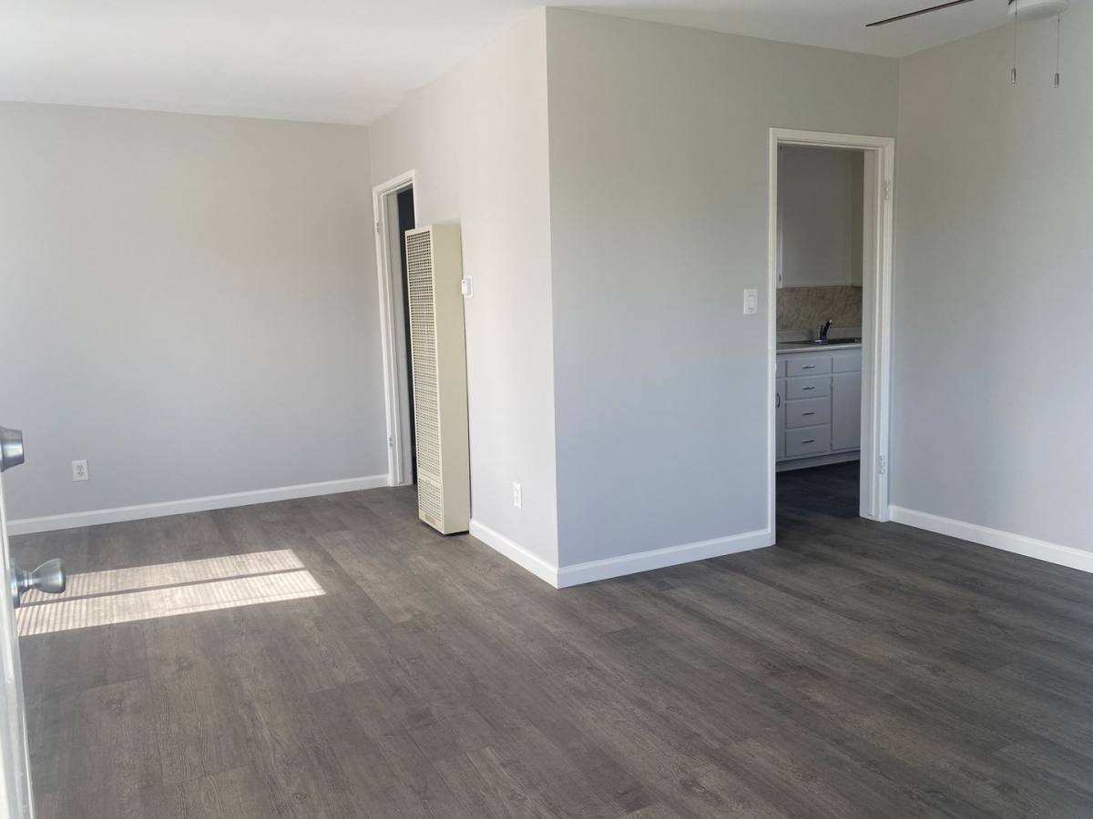 Apartment for rent at 2245 Granada Ave, Long Beach, CA 90815