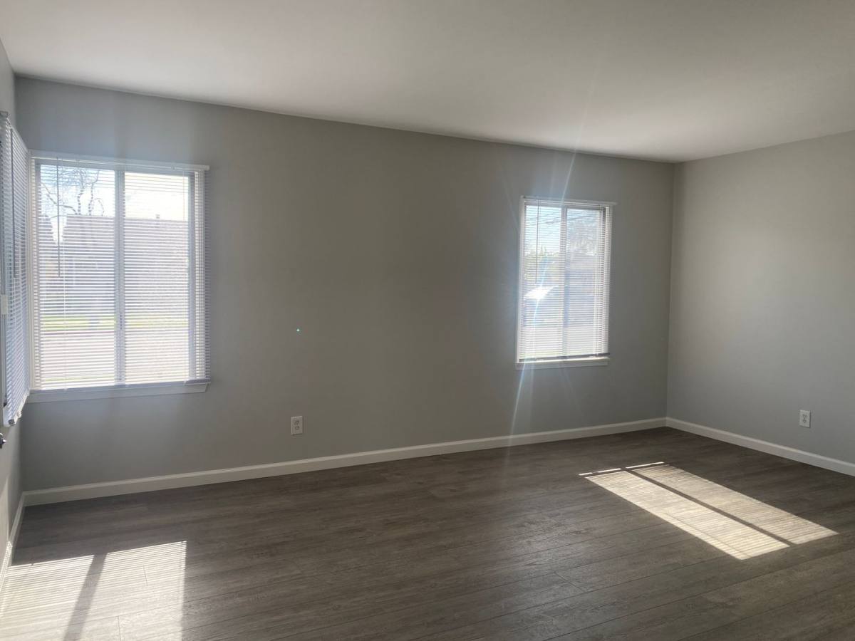 Apartment for rent at 2245 Granada Ave, Long Beach, CA 90815