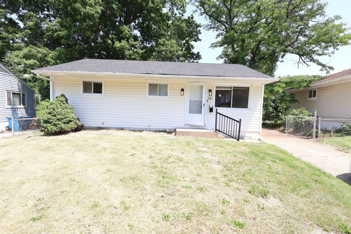 House for rent at 241 Grampian Rd, Saint Louis, MO 63137