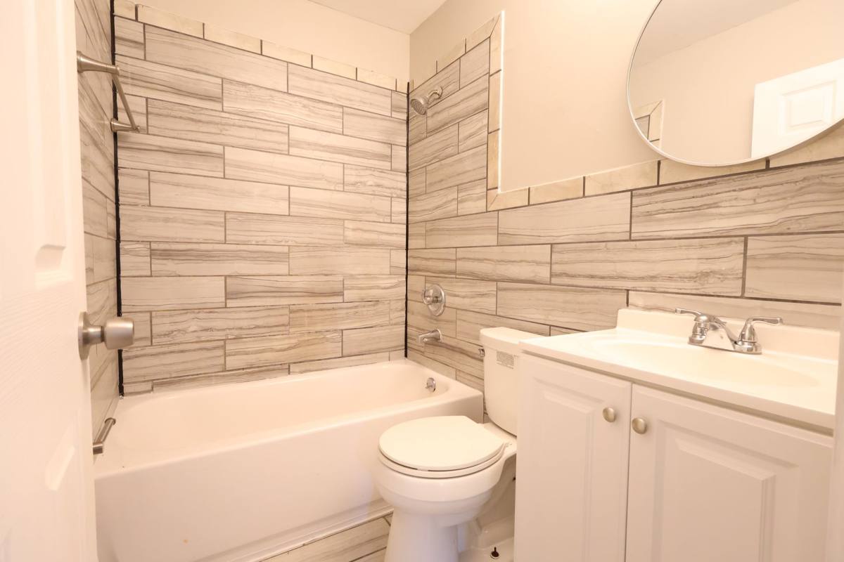 House for rent at 241 Grampian Rd, Saint Louis, MO 63137