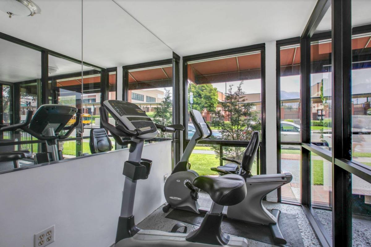 Apartment for rent at 905 N 3rd St, Burbank, CA 91502