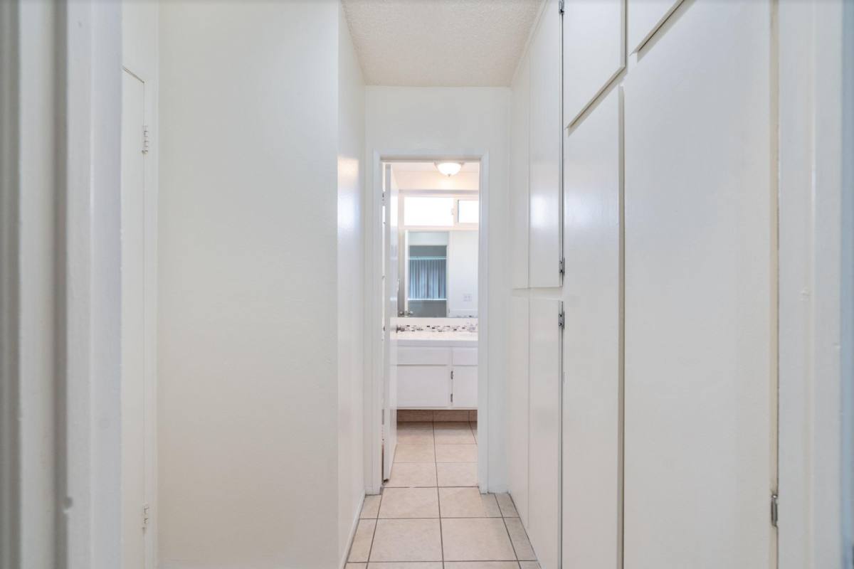 Apartment for rent at 905 N 3rd St, Burbank, CA 91502