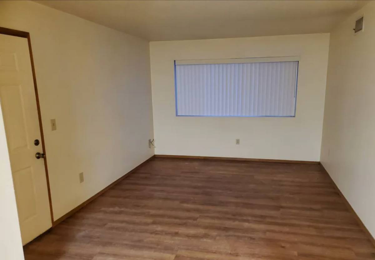 Apartment for rent at 811 S Dousman St #2, Prairie Du Chien, WI 53821
