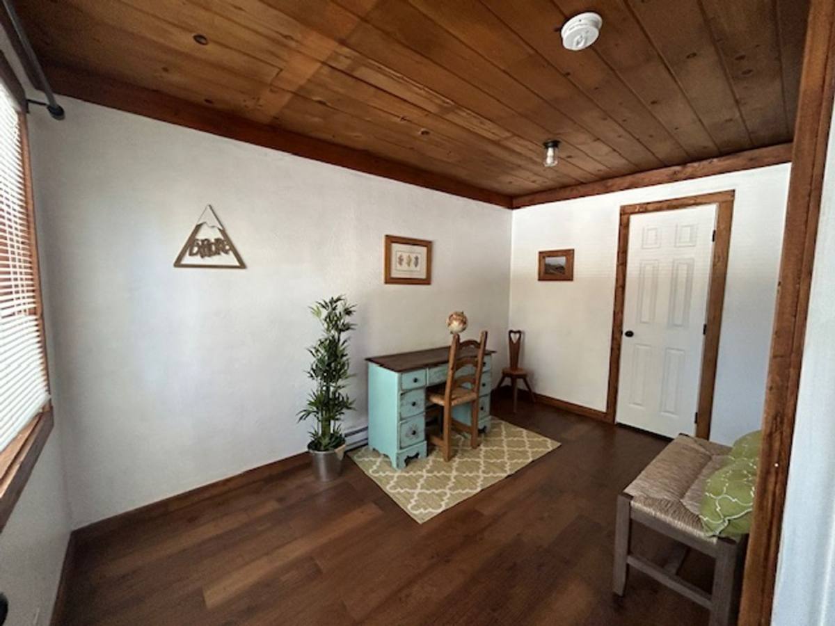 Apartment for rent at 784 Berkley Lane, Big Bear Lake, CA 92315