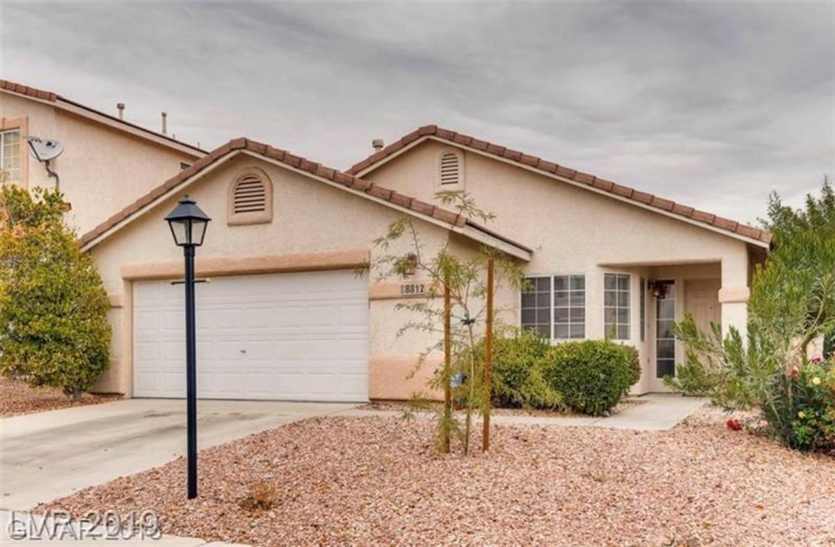 House for rent at 8812 W Tumblewood Ave, Las Vegas, NV 89143