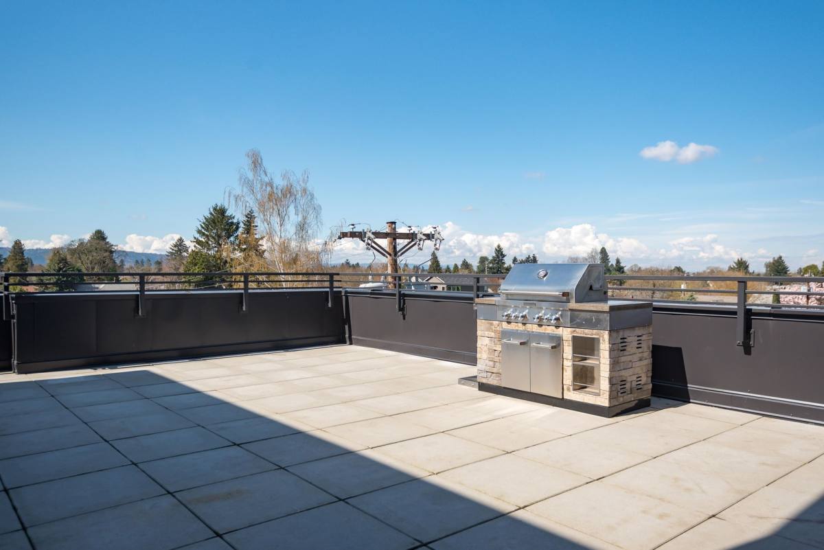 Apartment for rent at 1510 N Sumner St, Portland, OR 97217