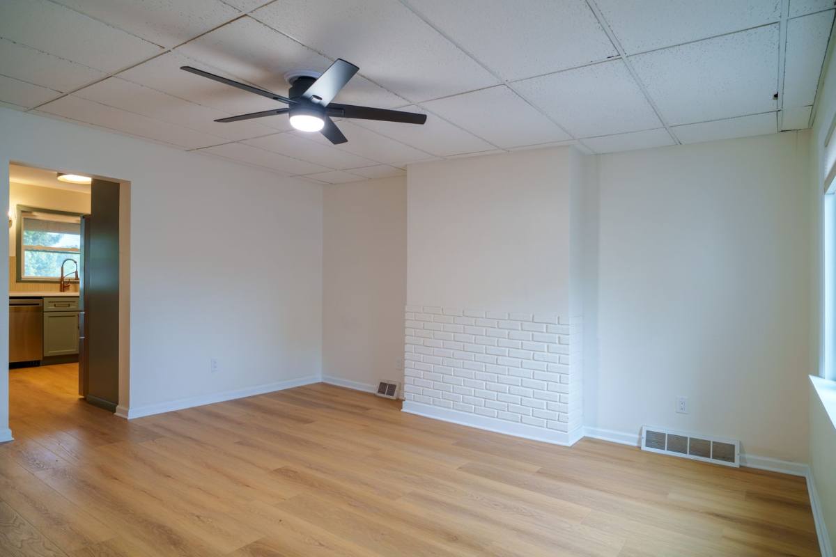 Apartment for rent at 3157 Shadeland Ave, Pittsburgh, PA 15212