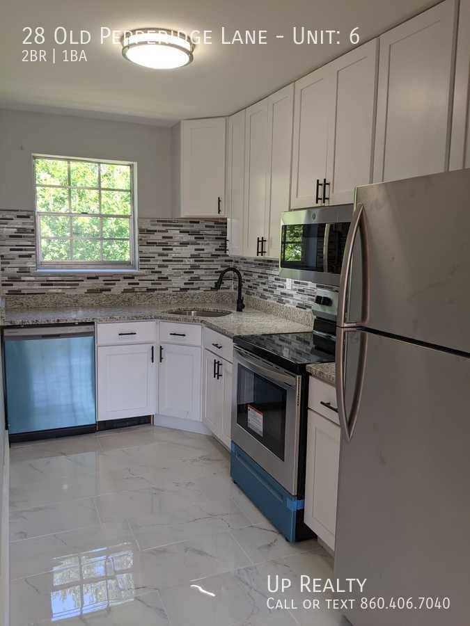 Apartment for rent at 28 Old Pepperidge Lane #6, Wethersfield, CT 06109