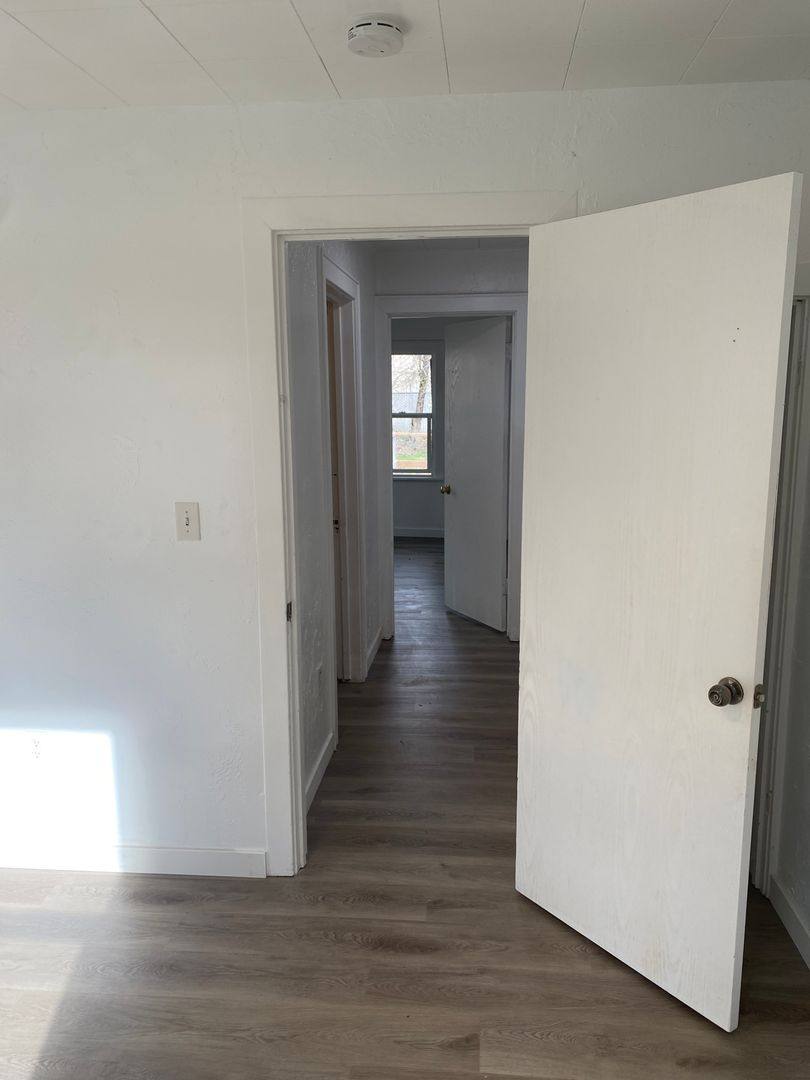 House for rent at 22 E' St, Springfield, OR 97477