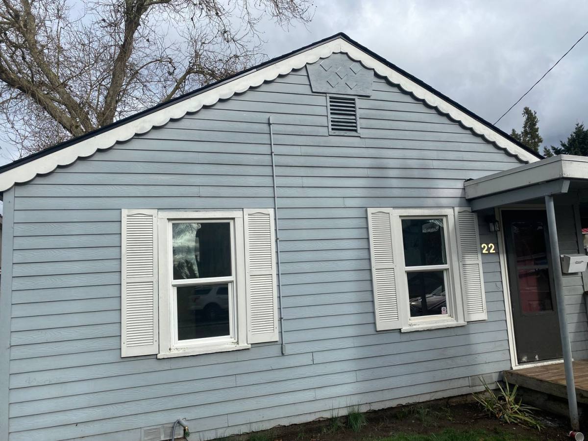 House for rent at 22 E' St, Springfield, OR 97477