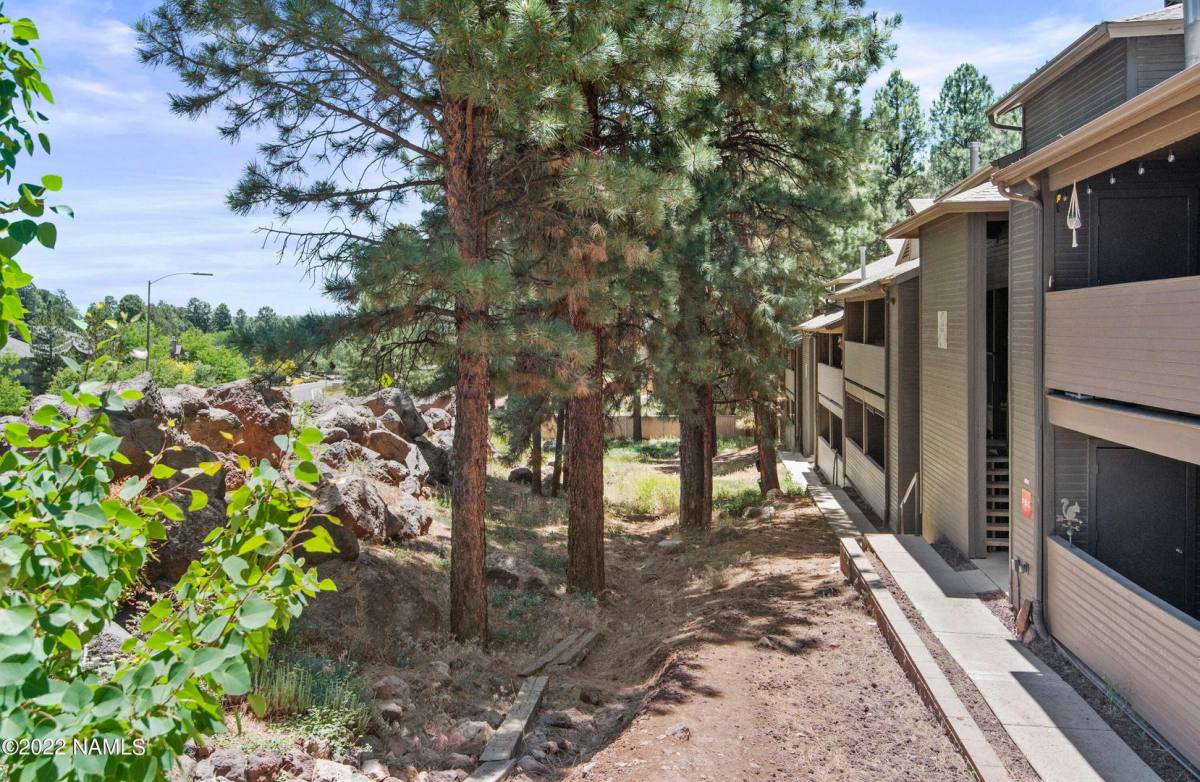 Condo for rent at 1385 W University Ave, Flagstaff, AZ 86001
