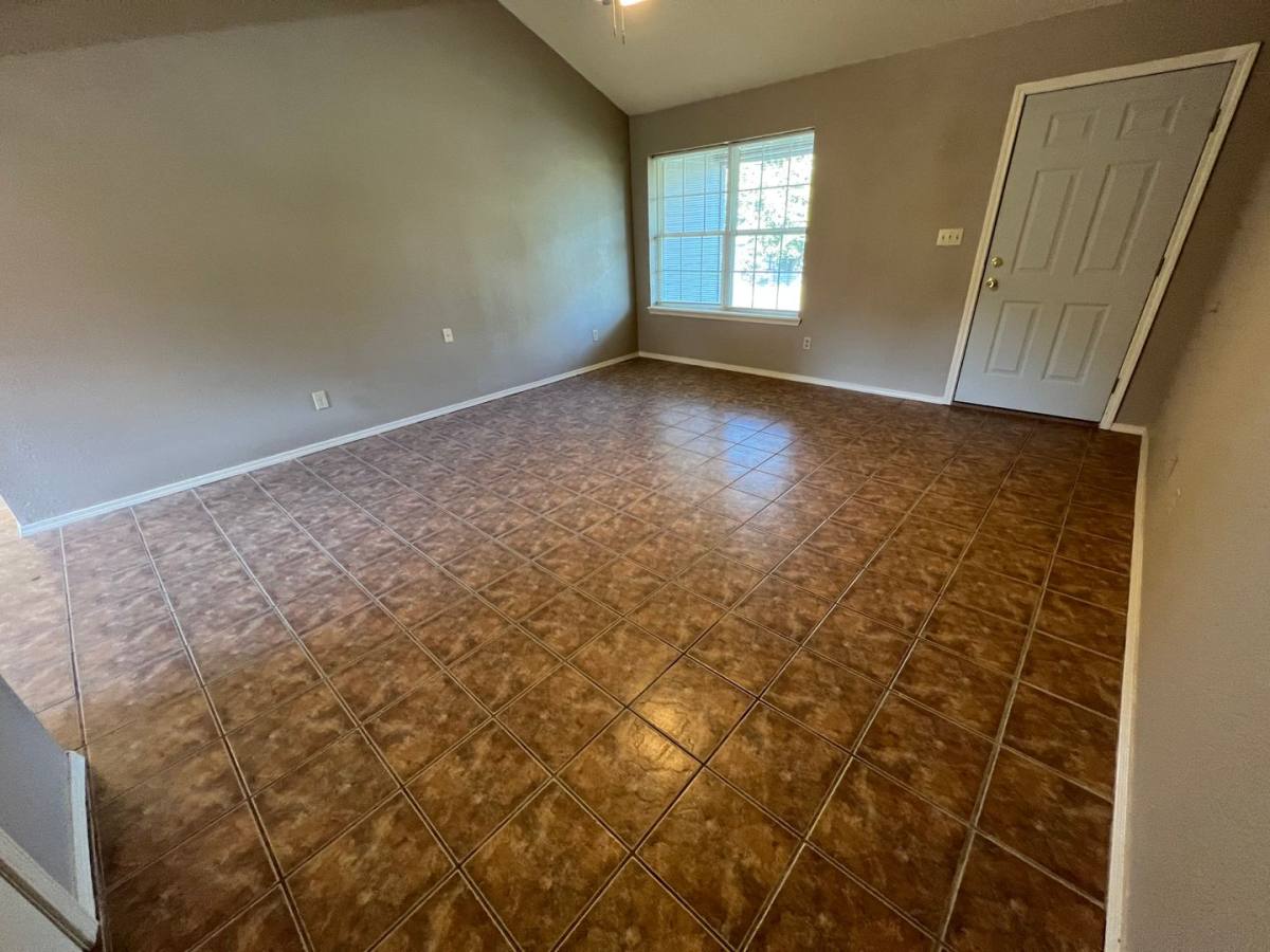 House for rent at 2005 N 30th St, Van Buren, AR 72956