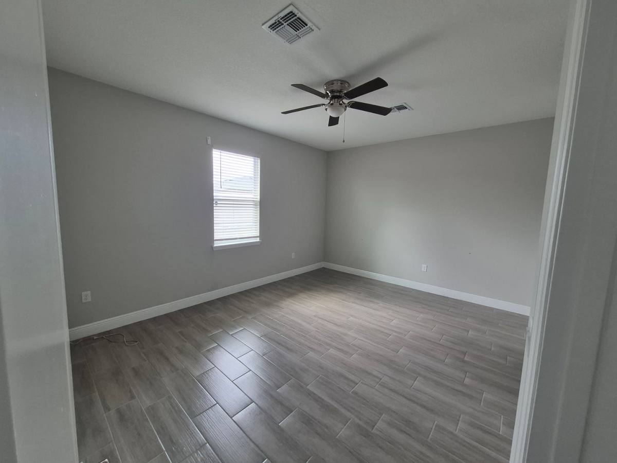 House for rent at 642 Desmoines Court, Kissimmee, FL 34759