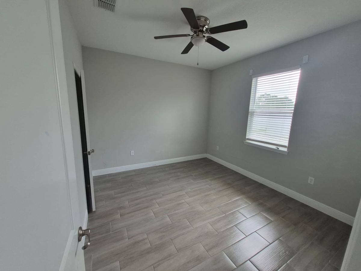House for rent at 642 Desmoines Court, Kissimmee, FL 34759