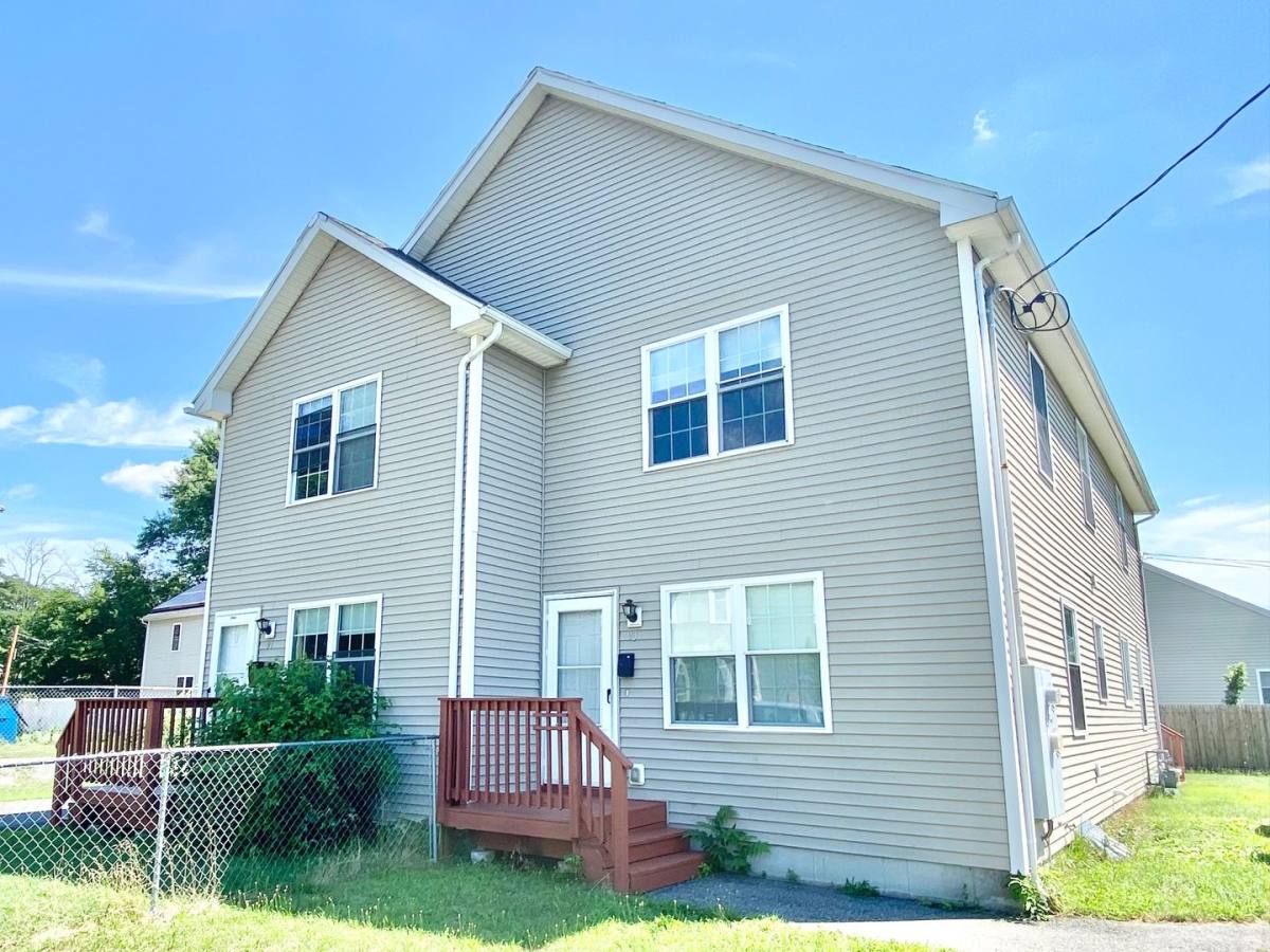 Apartment for rent at 91-93 Orleans St, Springfield, MA 01109