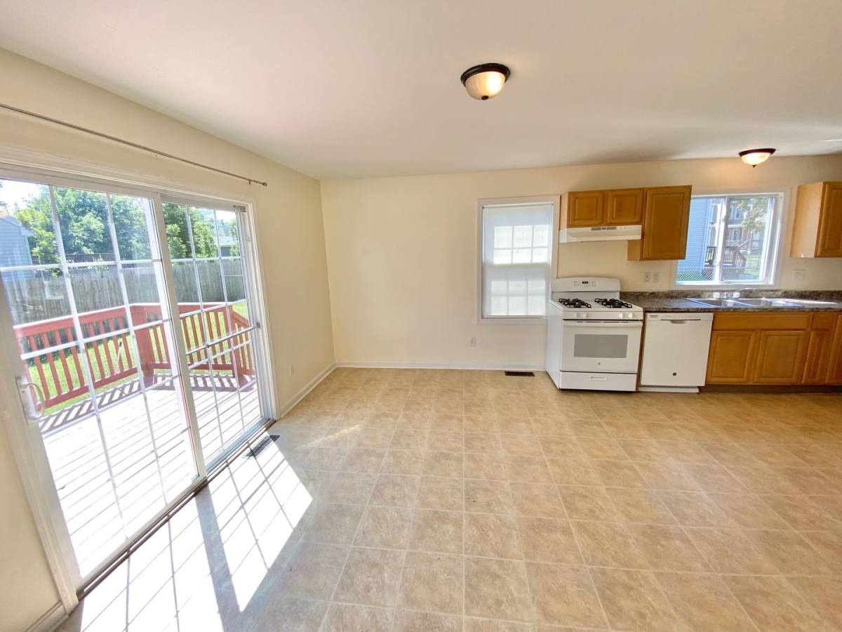 Apartment for rent at 91-93 Orleans St, Springfield, MA 01109