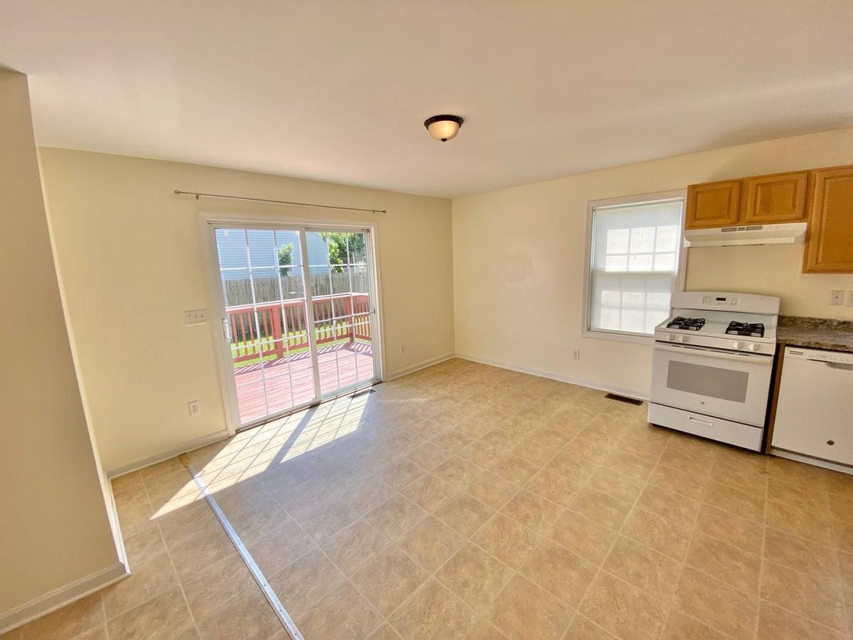Apartment for rent at 91-93 Orleans St, Springfield, MA 01109