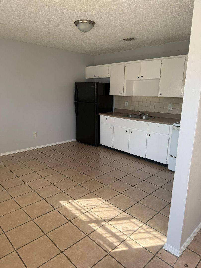 Apartment for rent at 3997 Leonnie Rd, Jacksonville, FL 32208