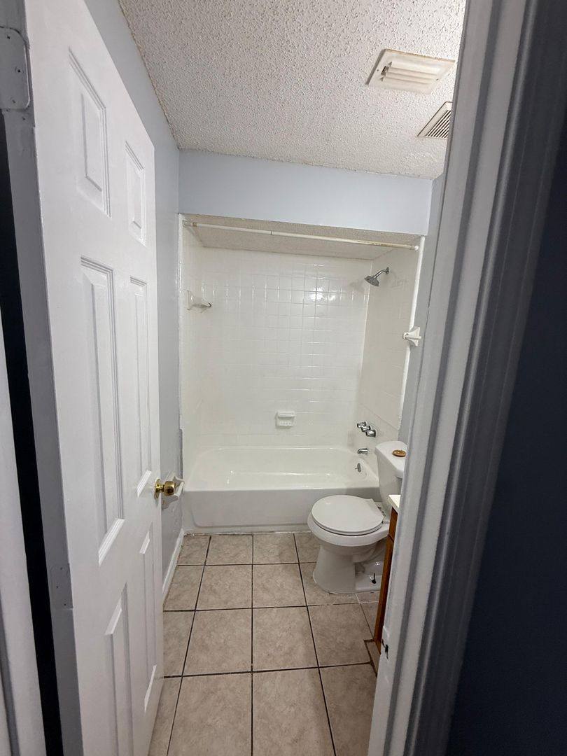 Apartment for rent at 3997 Leonnie Rd, Jacksonville, FL 32208