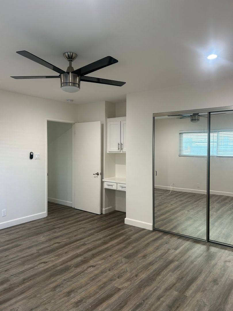 Apartment for rent at 1060 S Sherbourne Dr, Los Angeles, CA 90035