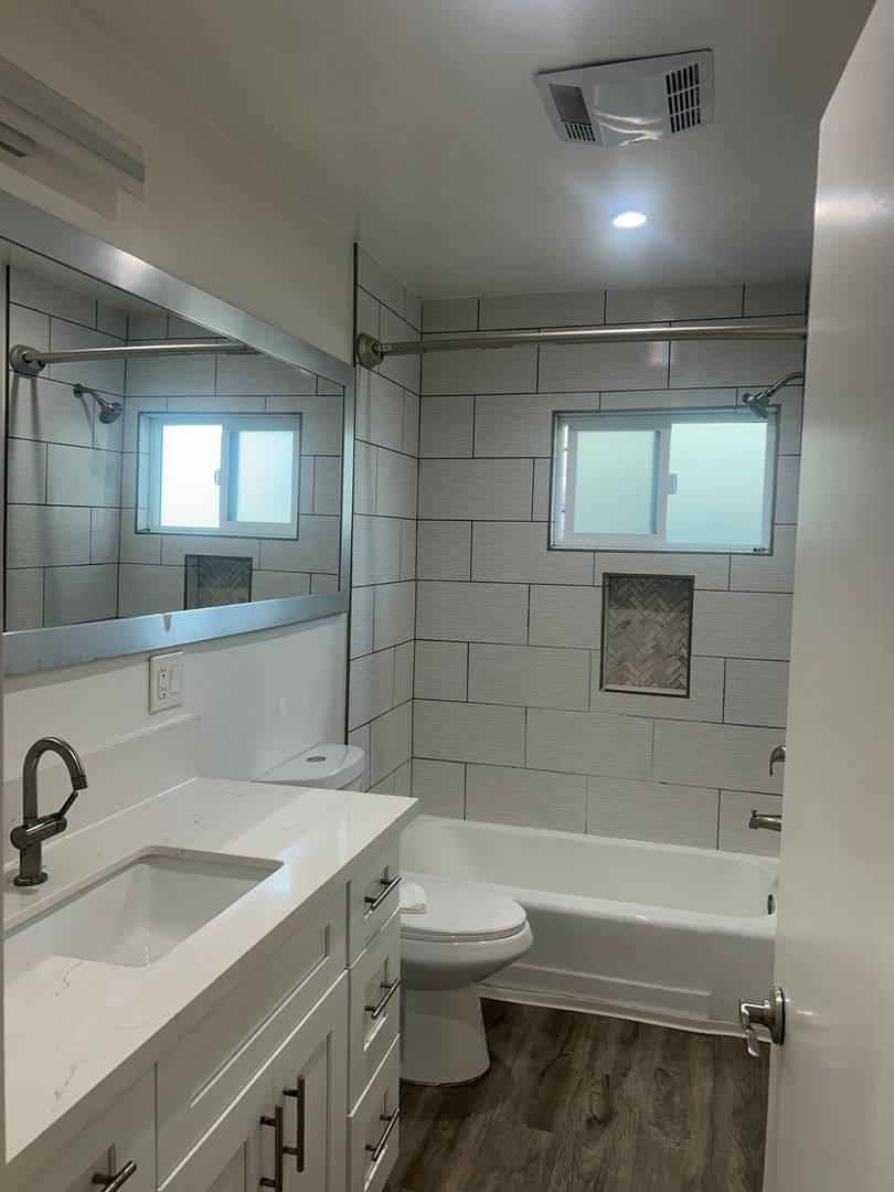 Apartment for rent at 1060 S Sherbourne Dr, Los Angeles, CA 90035