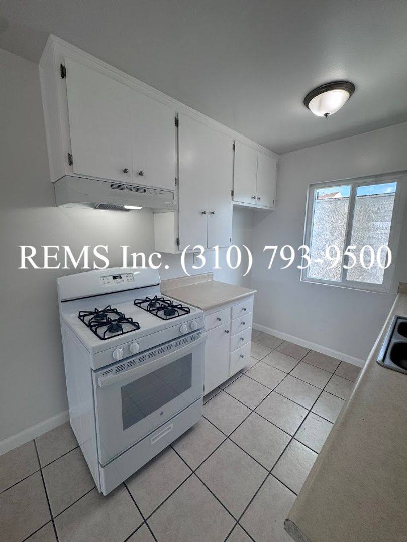 Apartment for rent at 1040 Ohio Ave, Long Beach, CA 90804
