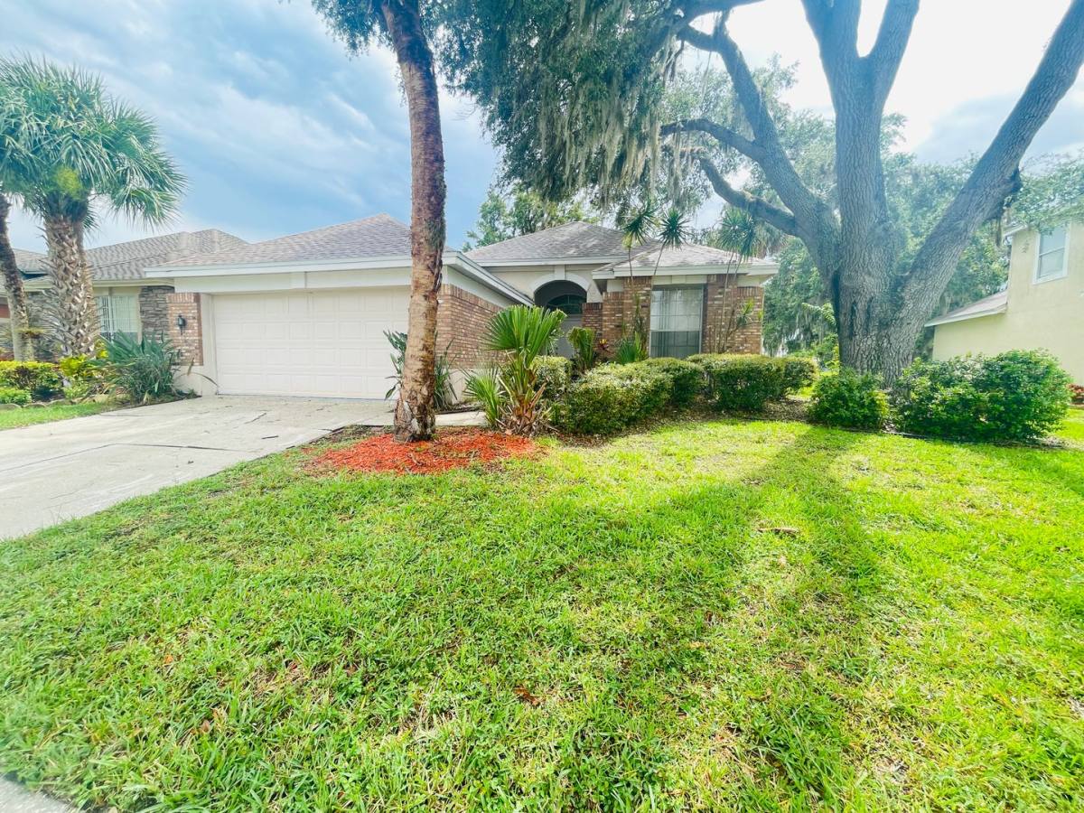 House for rent at 1738 Golfview Dr, Kissimmee, FL 34746