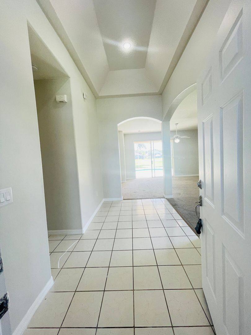 House for rent at 1738 Golfview Dr, Kissimmee, FL 34746