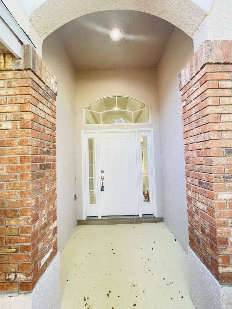 House for rent at 1738 Golfview Dr, Kissimmee, FL 34746