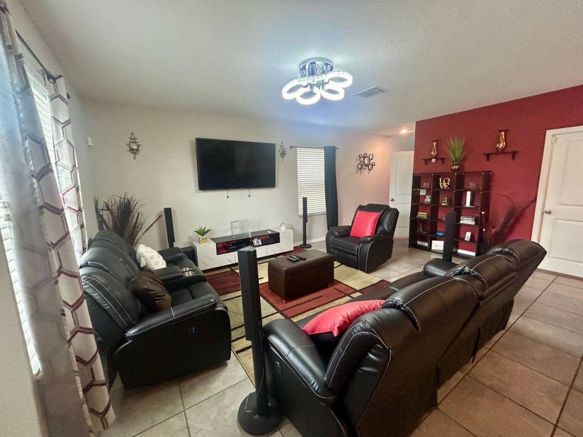 House for rent at 17345 White Mangrove Dr, Wimauma, FL 33598