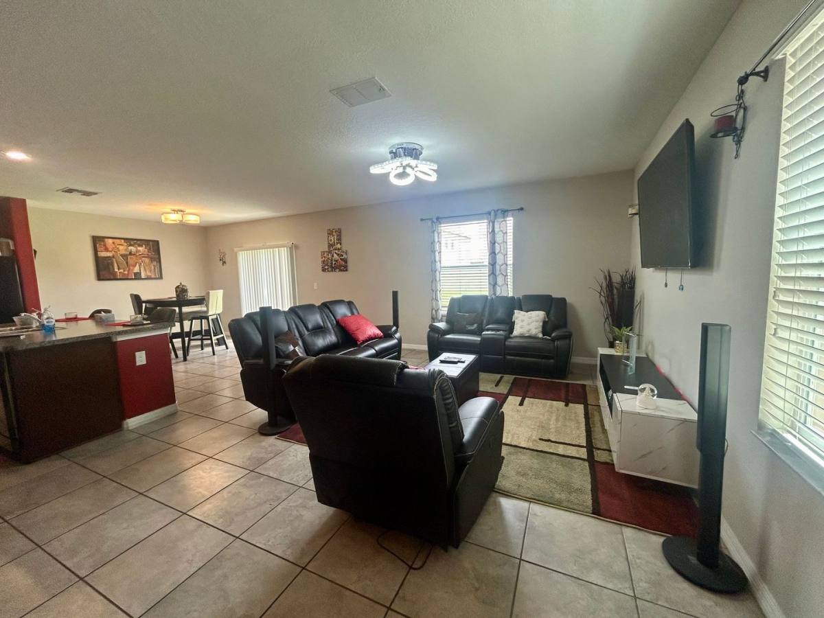 House for rent at 17345 White Mangrove Dr, Wimauma, FL 33598