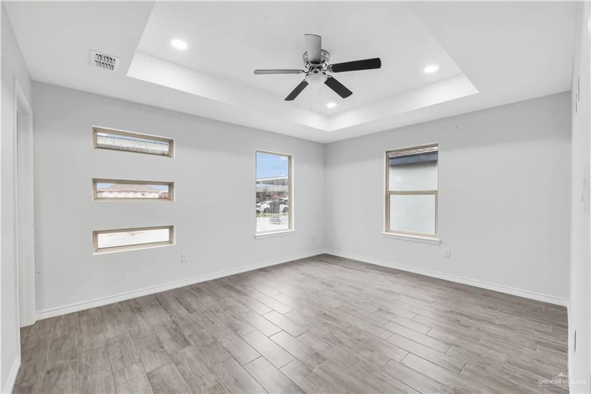 Apartment for rent at 1001 W Sunset Valley St, Mission, TX 78573