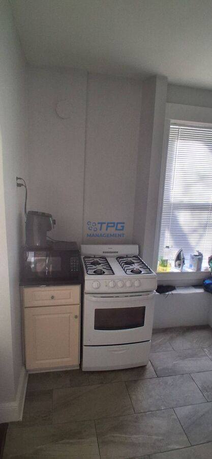 Apartment for rent at 265 Ave B #4, Bayonne, NJ 07002