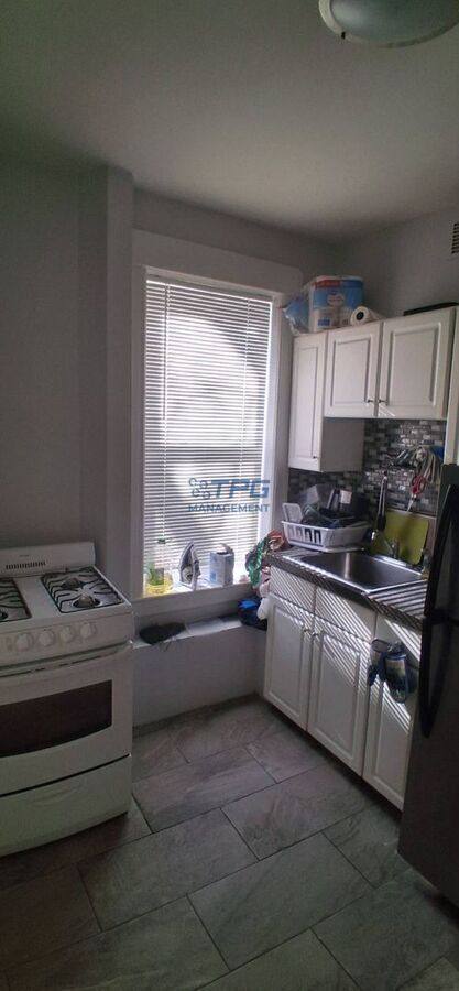 Apartment for rent at 265 Ave B #4, Bayonne, NJ 07002