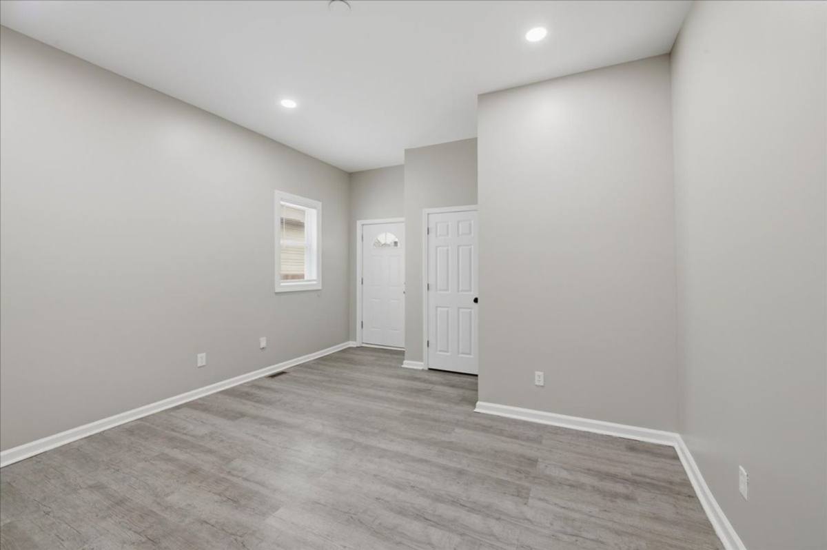 Apartment for rent at 28 S Dearborn St, Indianapolis, IN 46201