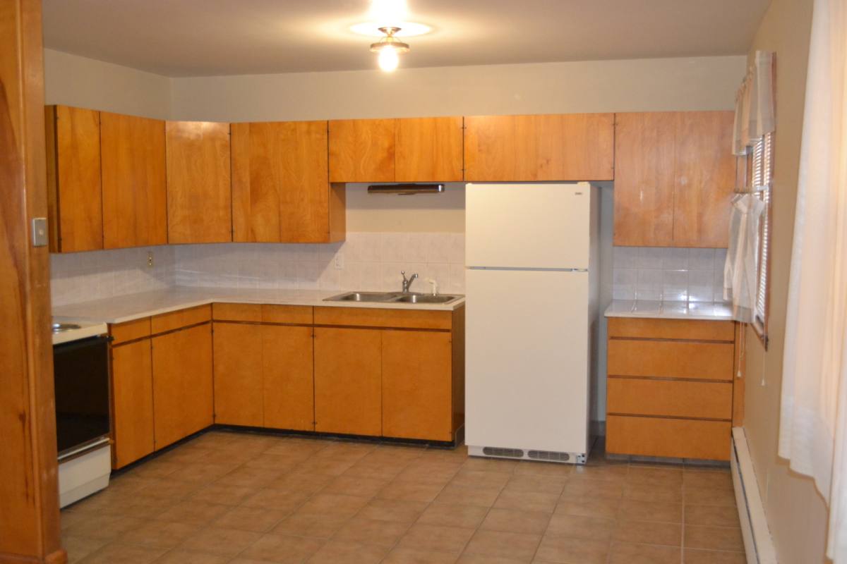 Apartment for rent at 614 Washington St, Clay Center, KS 67432