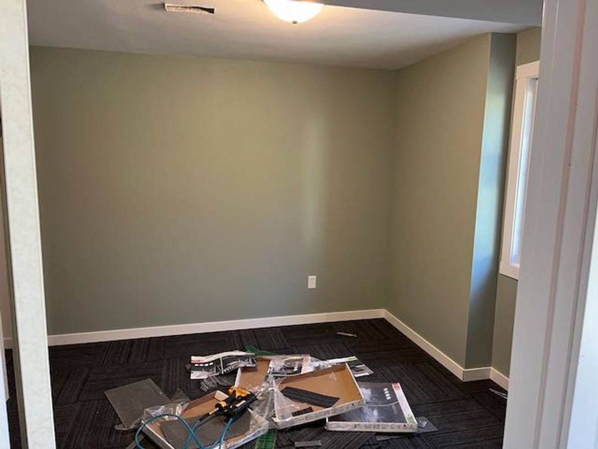 Townhouse for rent at 4306 50th St, Des Moines, IA 50310