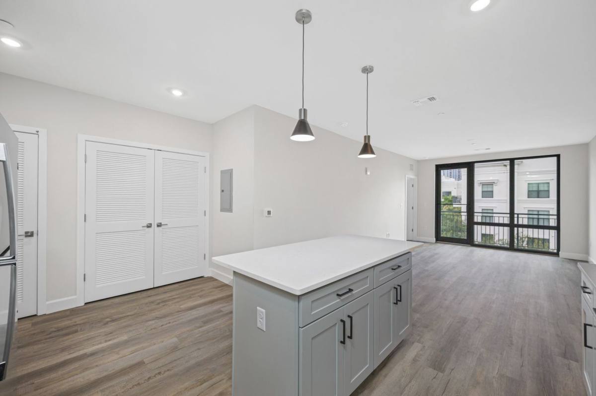 Apartment for rent at 357 5th St S, Saint Petersburg, FL 33701
