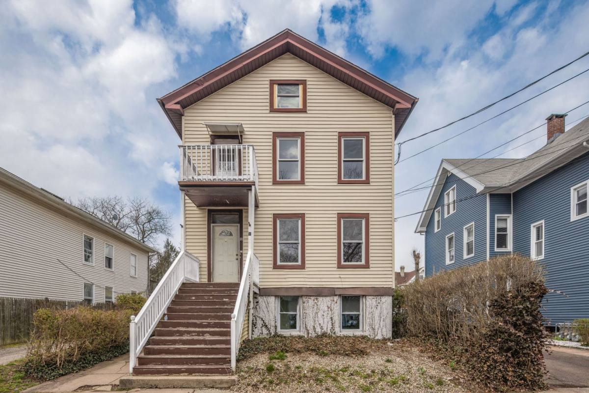 Apartment for rent at 90 Nicoll St, New Haven, CT 06511