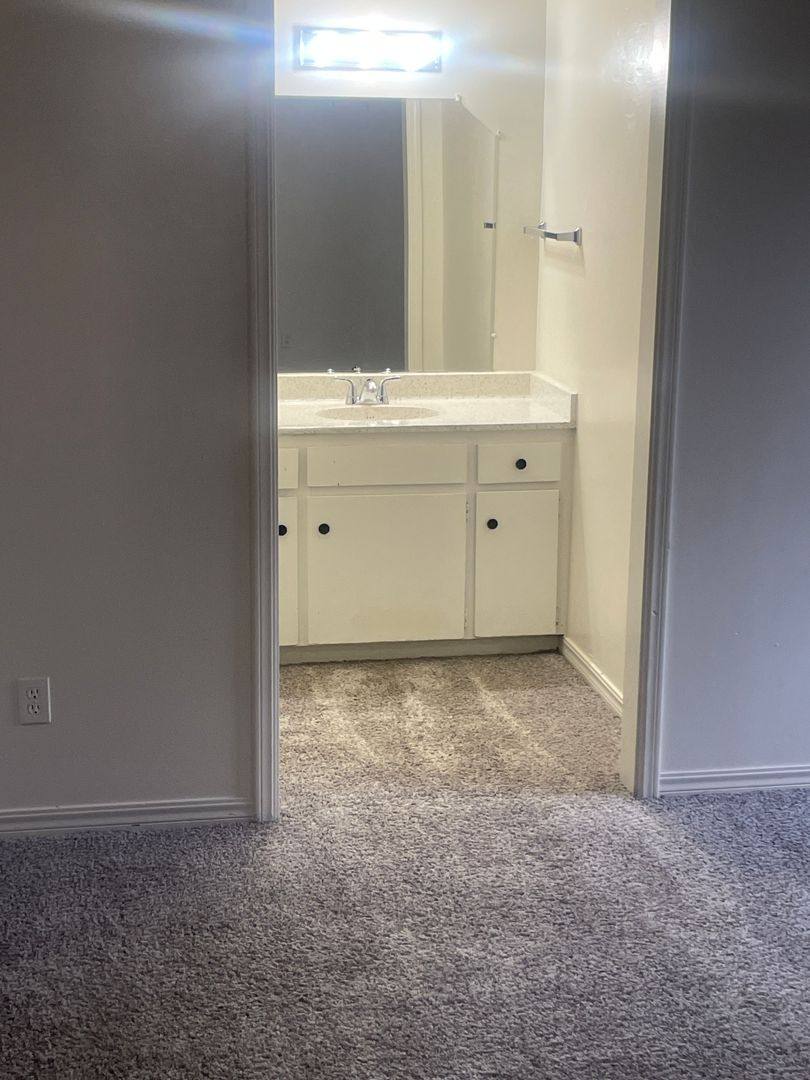 Apartment for rent at 5112 S Delaware Place, Tulsa, OK 74105