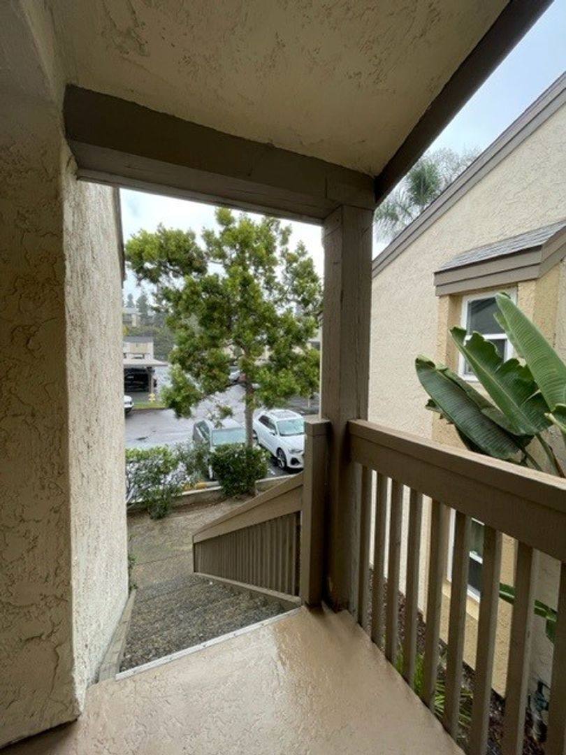 House for rent at 8503 Villa La Jolla Dr, La Jolla, CA 92038